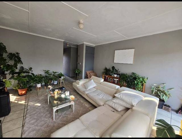 2 BEDROOM PROPERTY TO RENT IN GERMISTON SOUTH